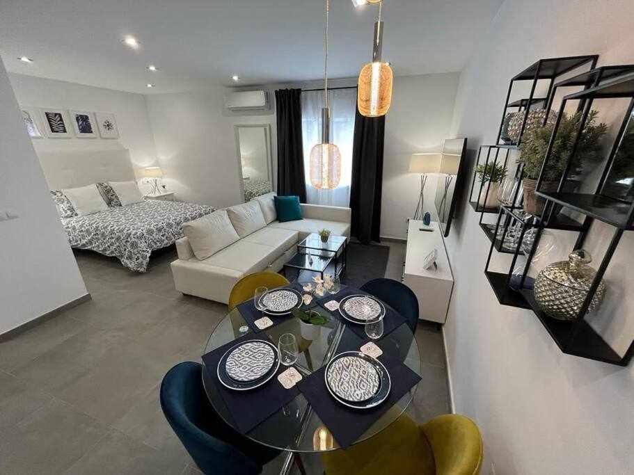 XXI E Apartamentos Morales & Arnal 龙达 外观 照片