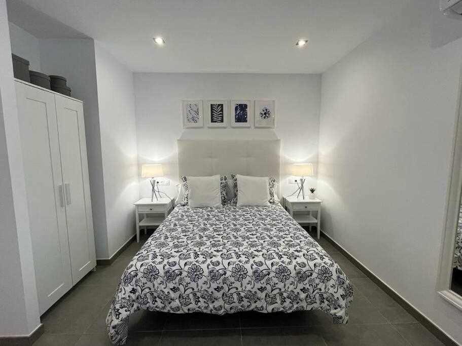 XXI E Apartamentos Morales & Arnal 龙达 外观 照片