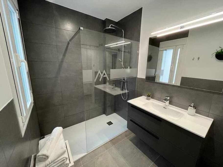 XXI E Apartamentos Morales & Arnal 龙达 外观 照片